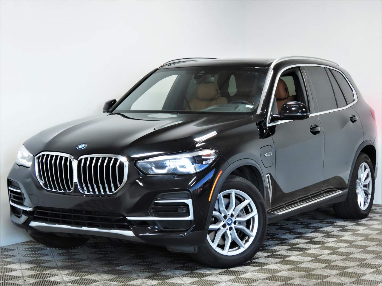 2023 BMW X5 xDrive45e