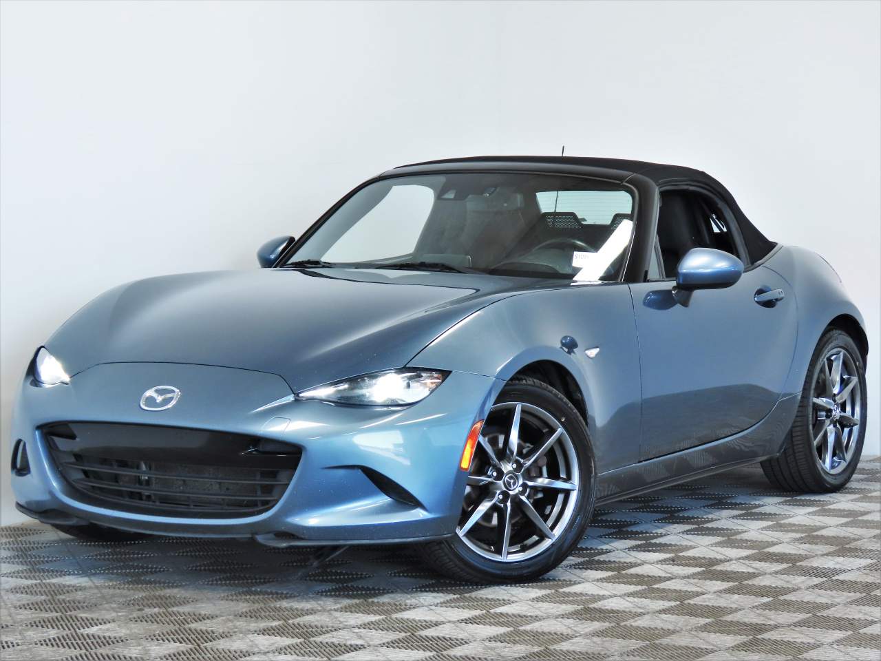 2017 Mazda MX-5 Miata Grand Touring