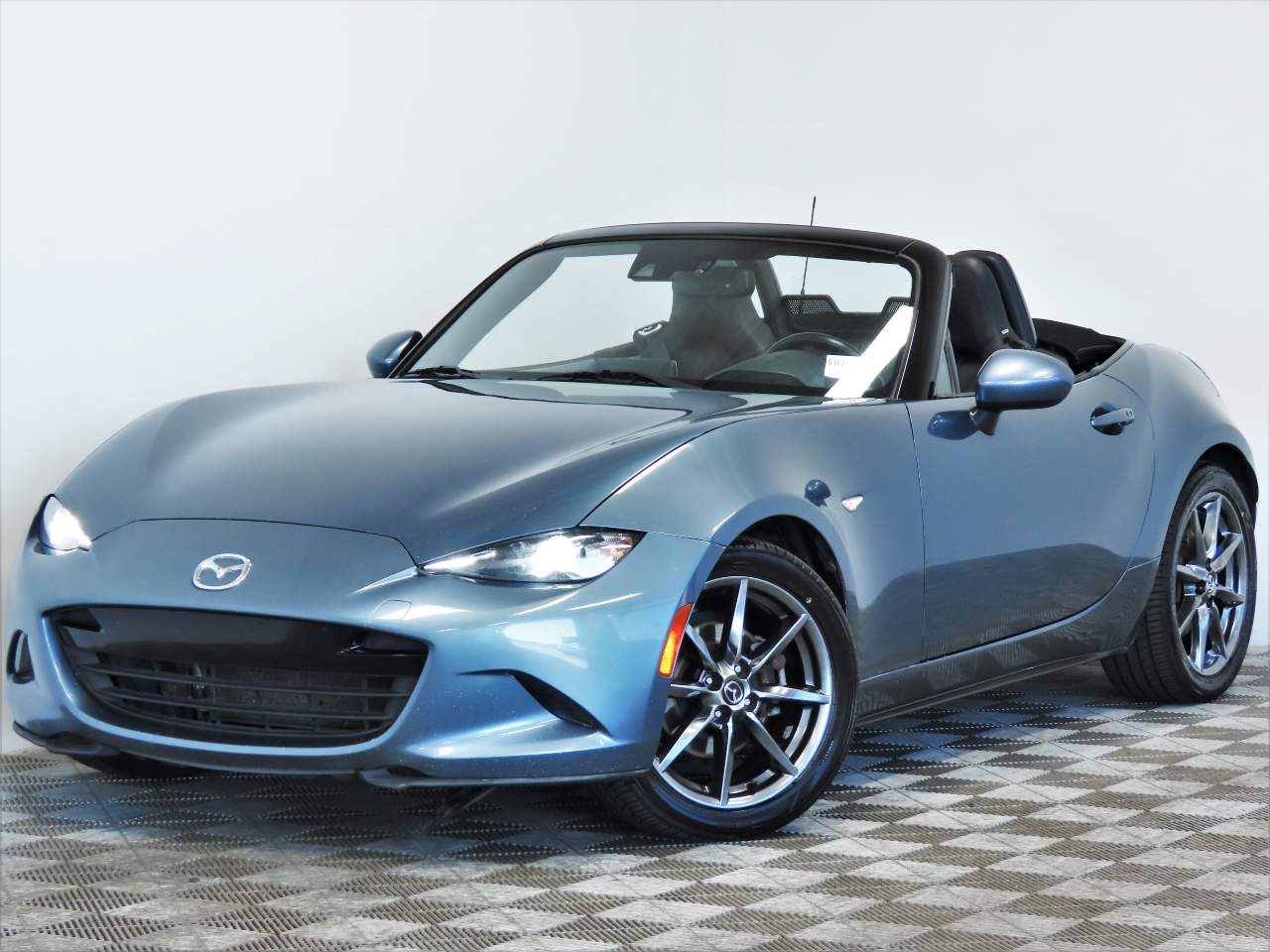 2017 Mazda MX-5 Miata Grand Touring