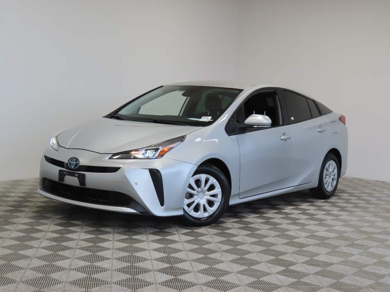 2021 Toyota Prius LE