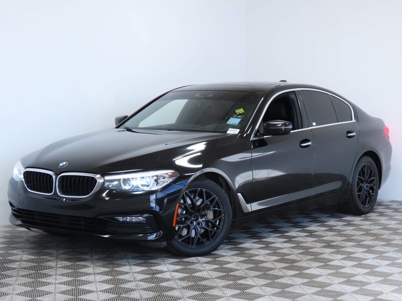 2018 BMW 5-Series 530i