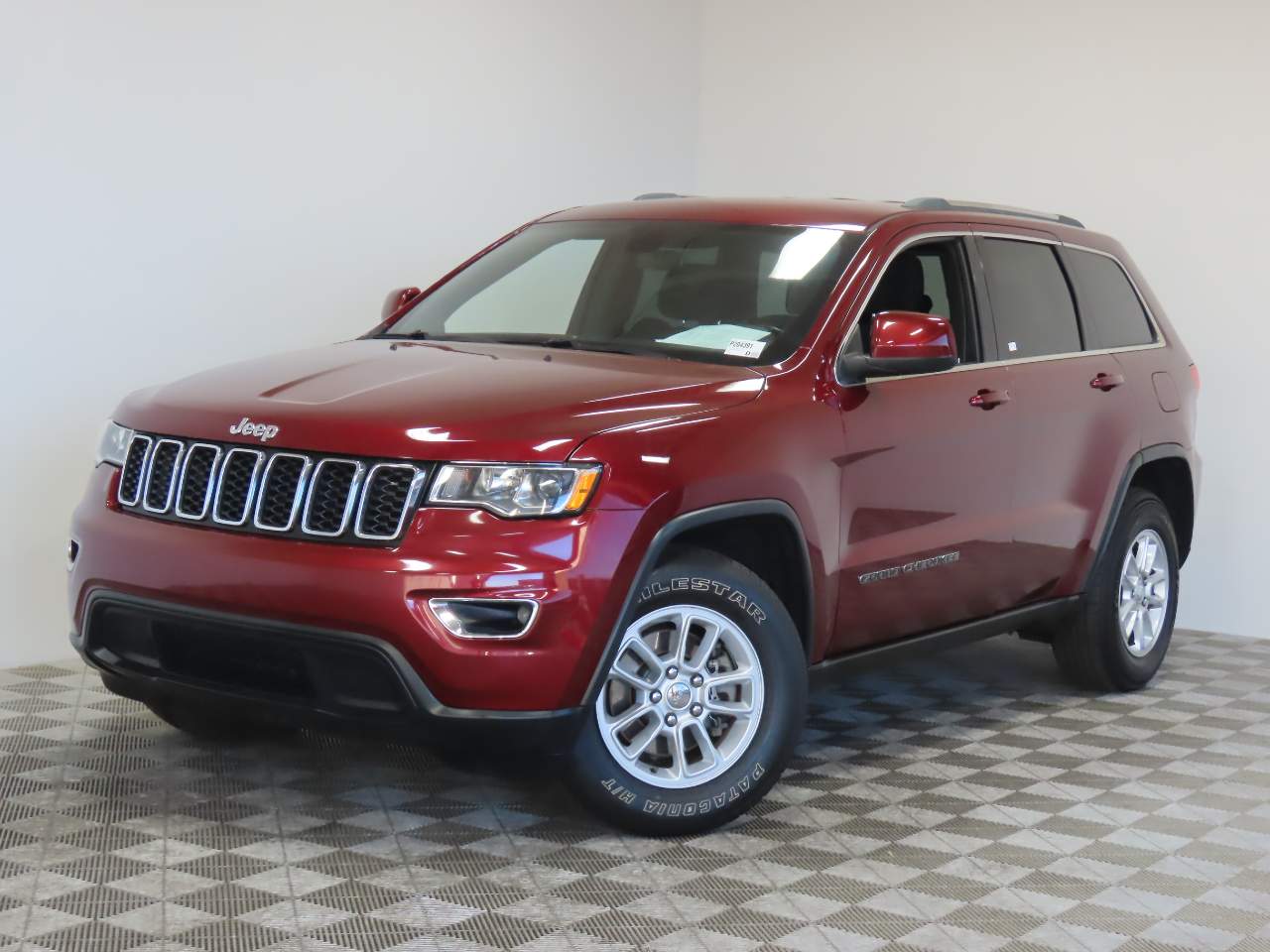 2019 Jeep Grand Cherokee Laredo E