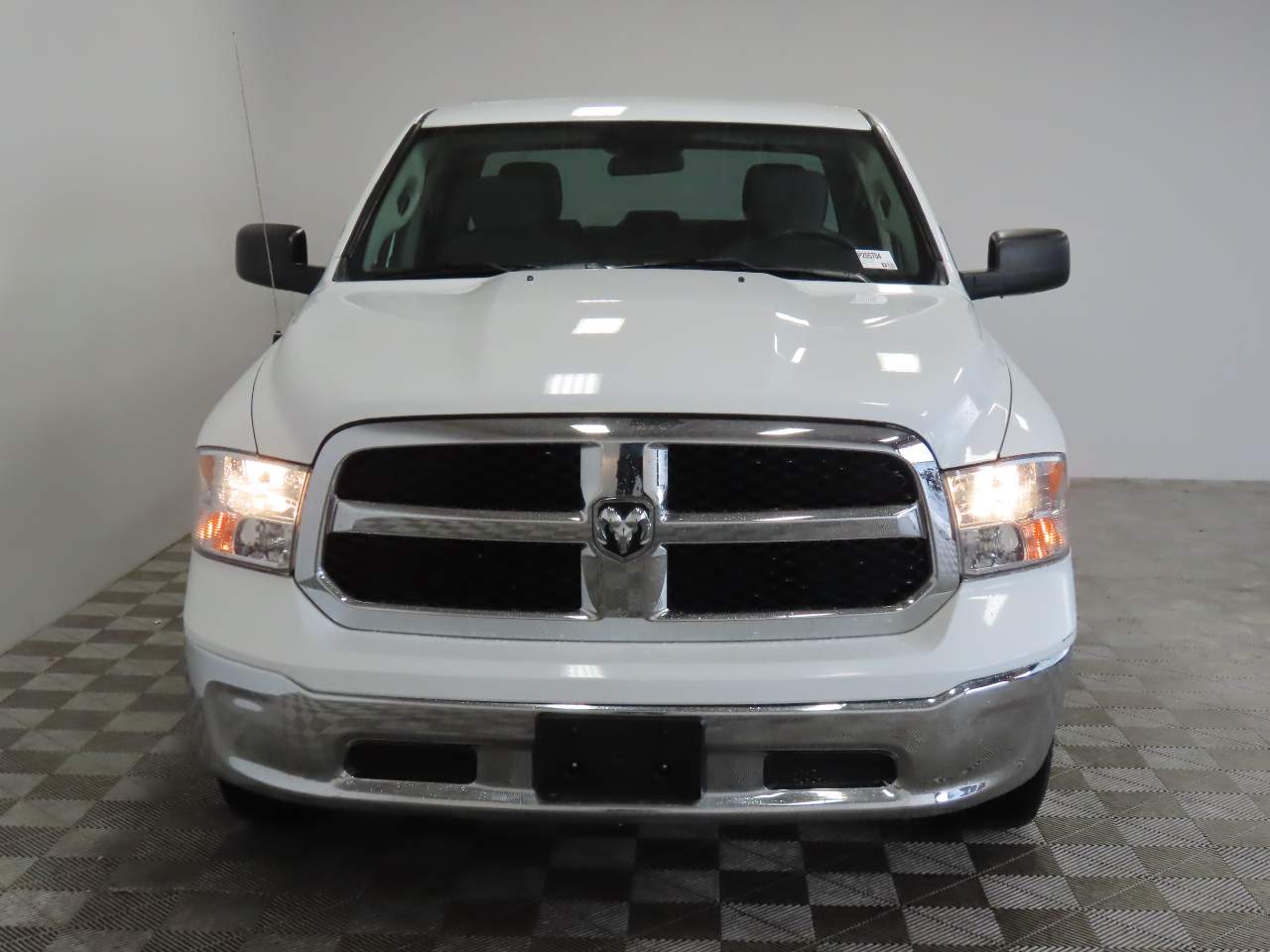 2022 Ram 1500 Classic SLT Crew Cab