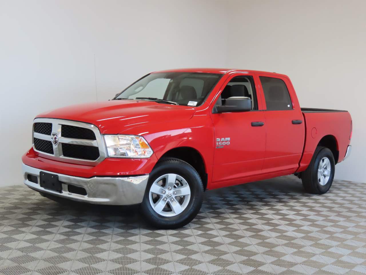 2022 Ram 1500 Classic SLT Crew Cab