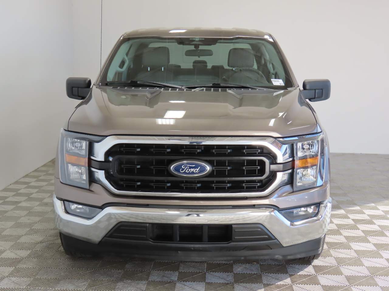 2023 Ford F-150 XLT Crew Cab