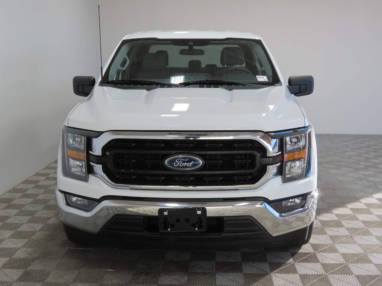 2023 Ford F-150 XLT Crew Cab