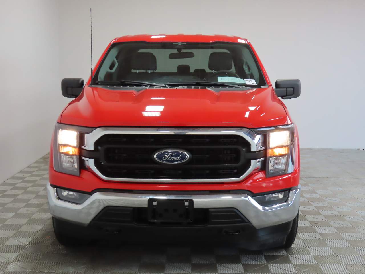 2023 Ford F-150 XLT Crew Cab