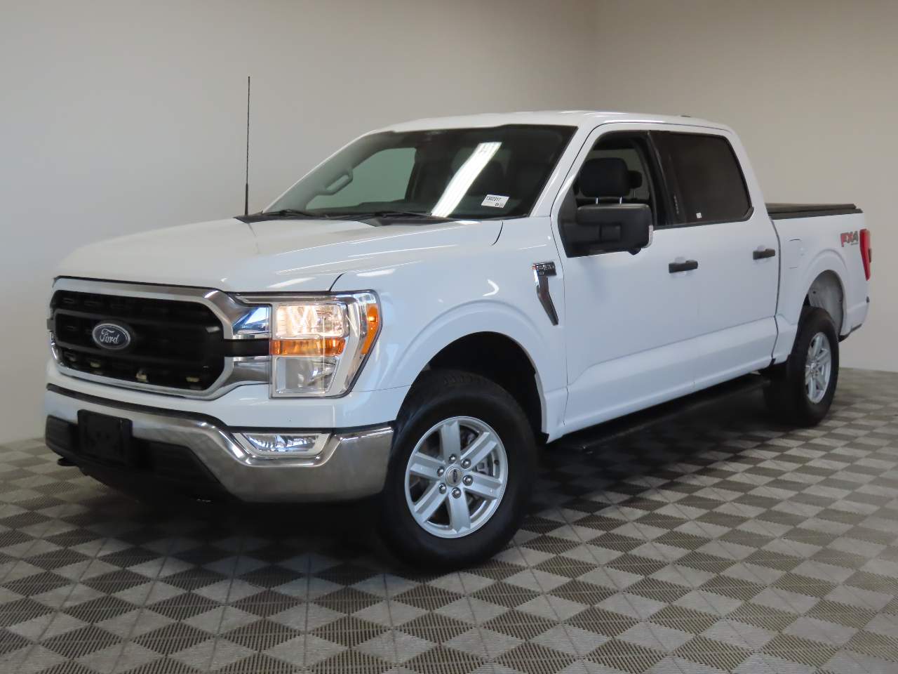 2022 Ford F-150 XLT Crew Cab