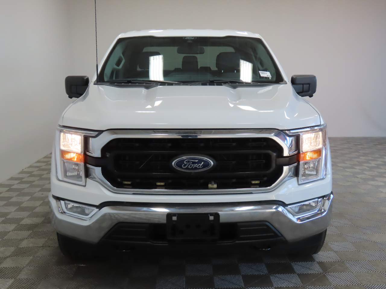 2022 Ford F-150 XLT Crew Cab