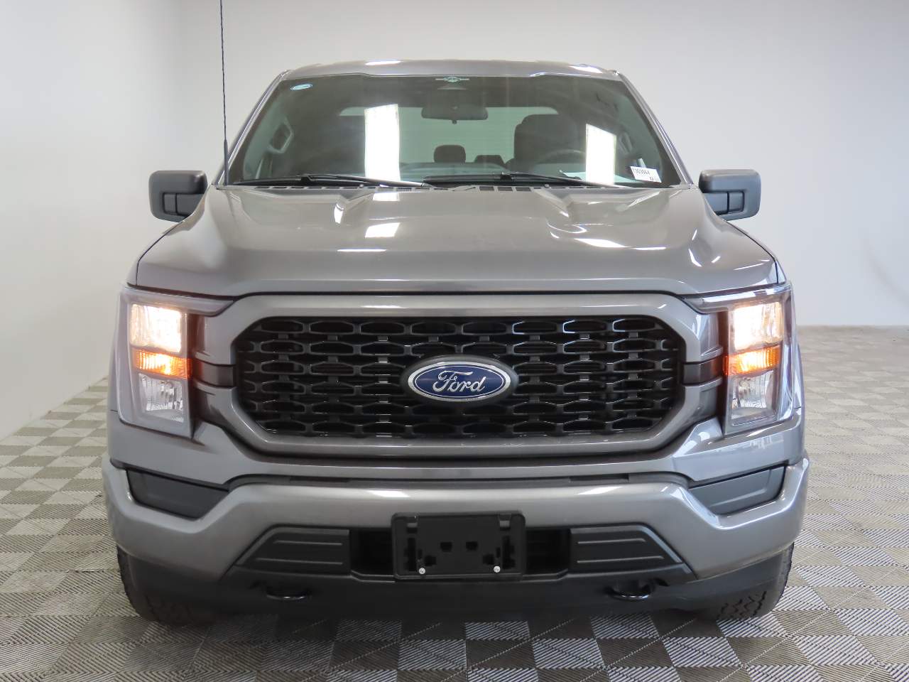2023 Ford F-150 XL Crew Cab