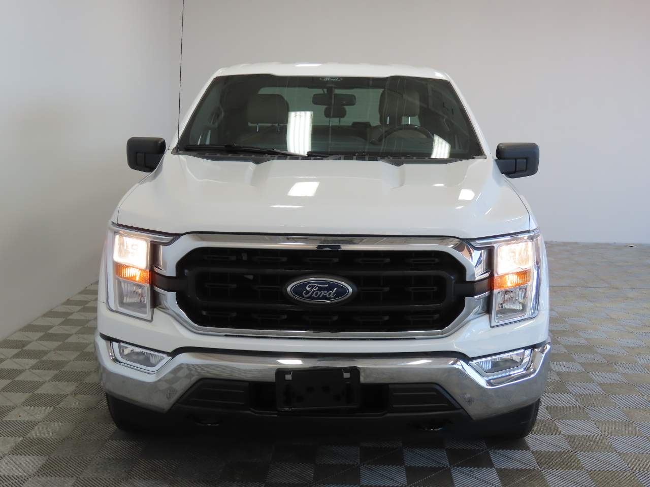 2021 Ford F-150 XLT Crew Cab