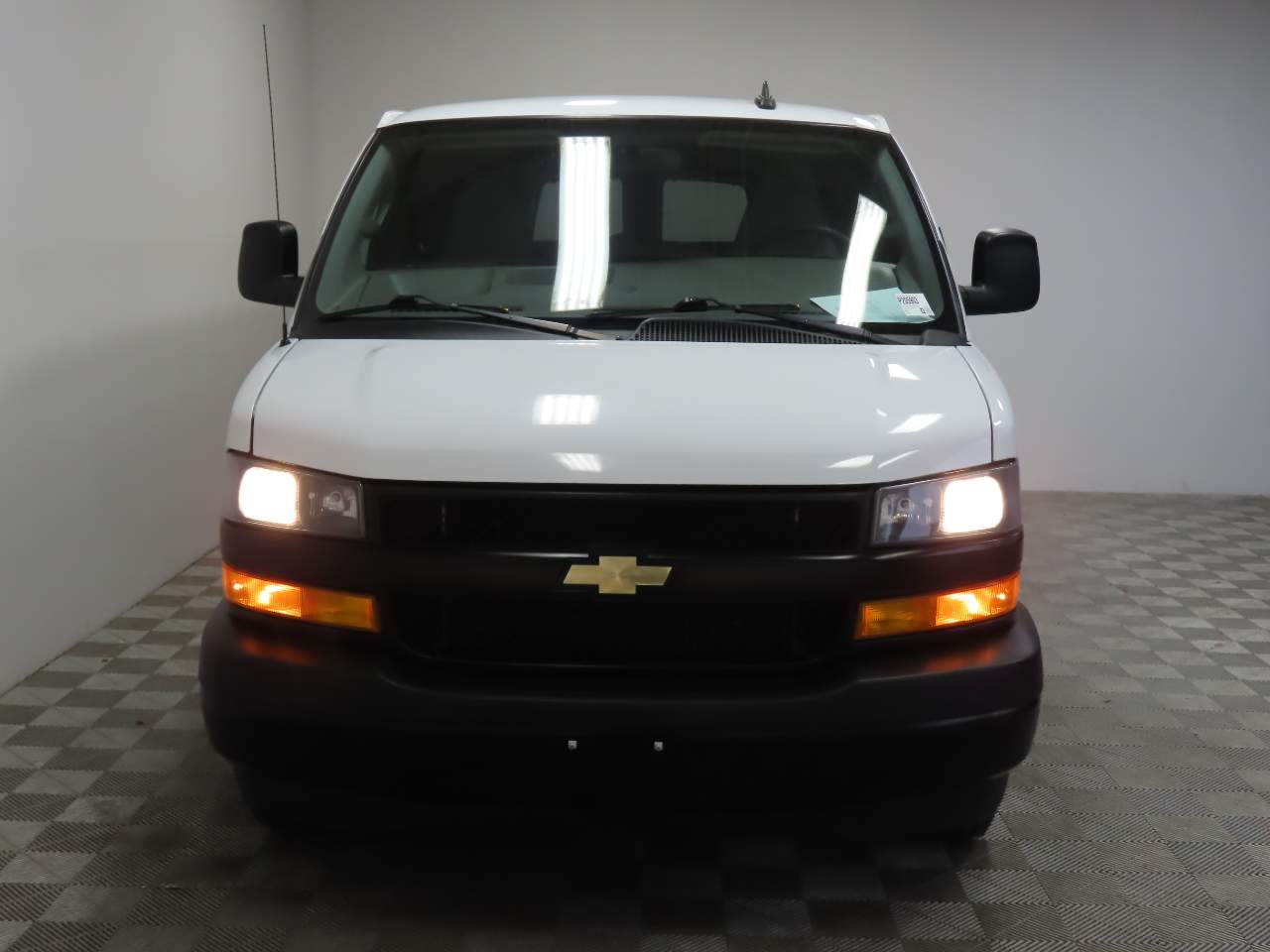 2023 Chevrolet Express LS 3500