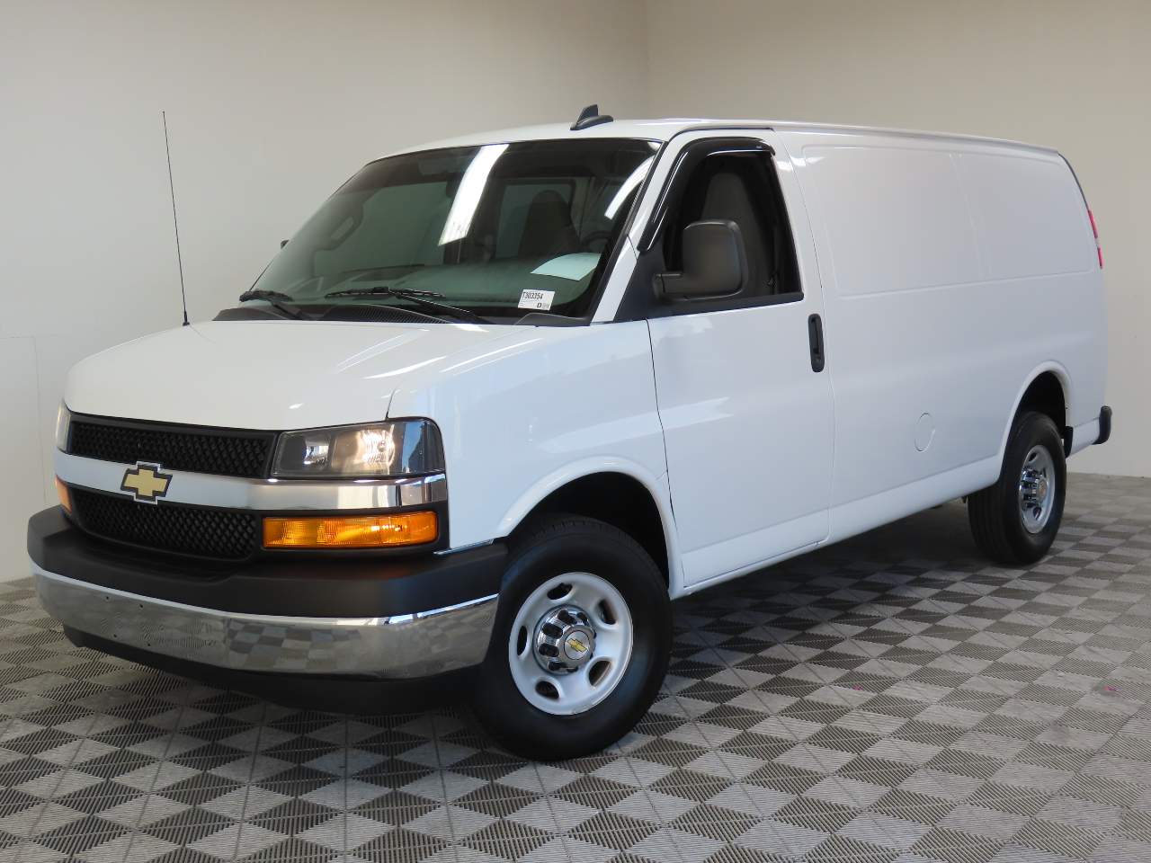 2025 Chevrolet Express 3500