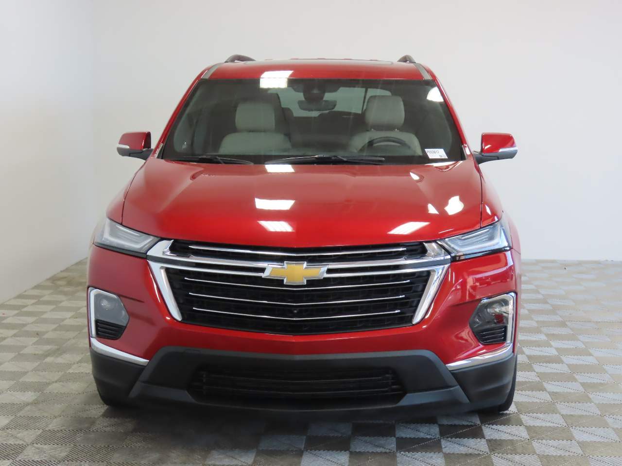 Used 2023 Chevrolet Traverse 3LT with VIN 1GNEVHKW3PJ279172 for sale in Scottsdale, AZ