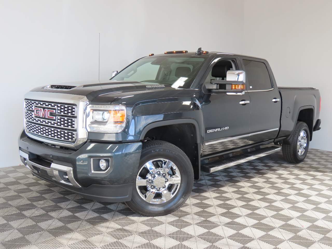 2019 GMC Sierra 3500HD Denali Crew Cab