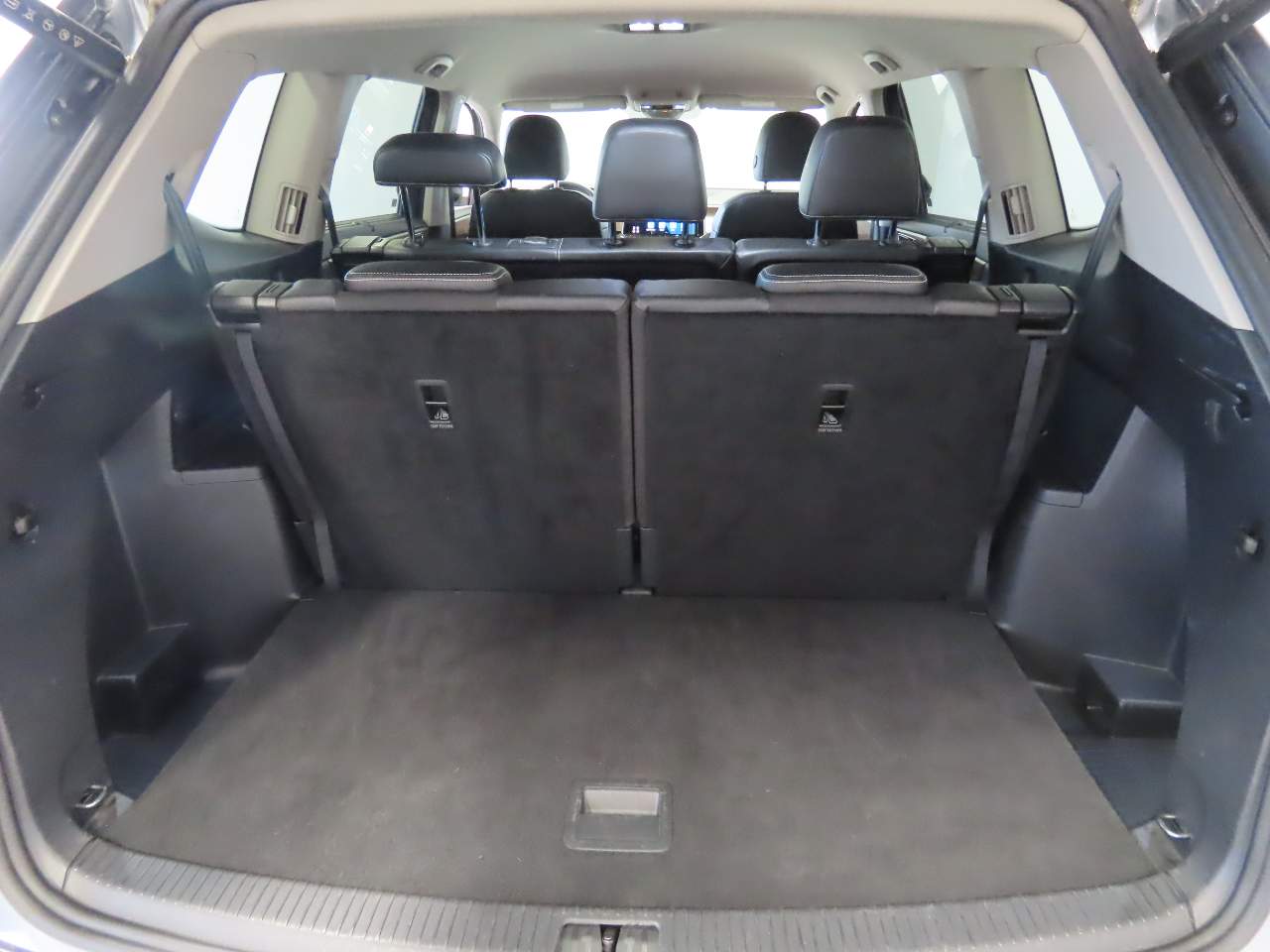 2024 Volkswagen Atlas SE