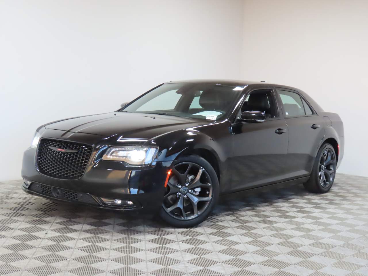 2022 Chrysler 300 S V6