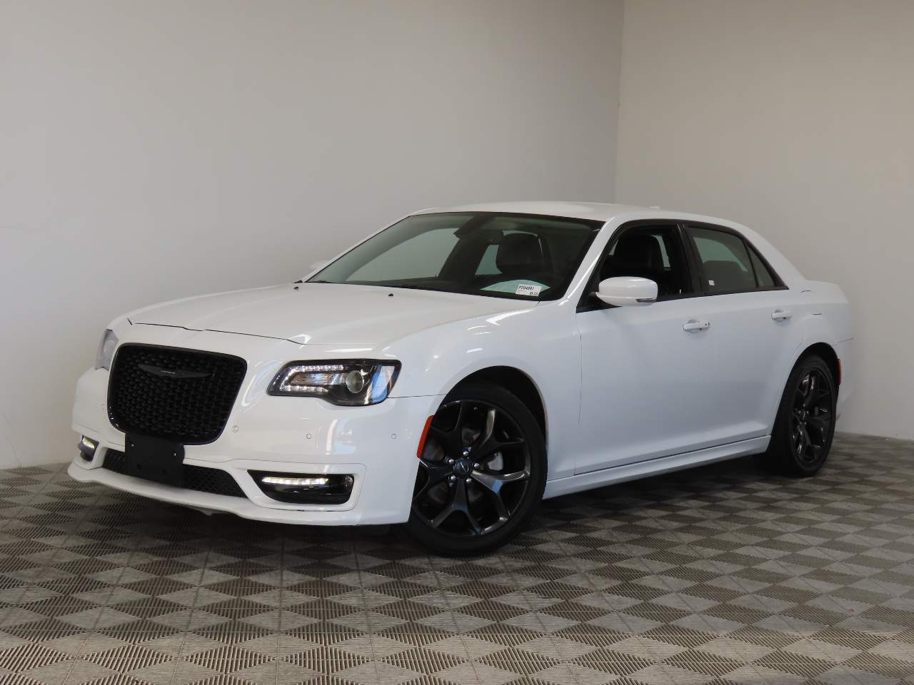 2022 Chrysler 300 Touring L