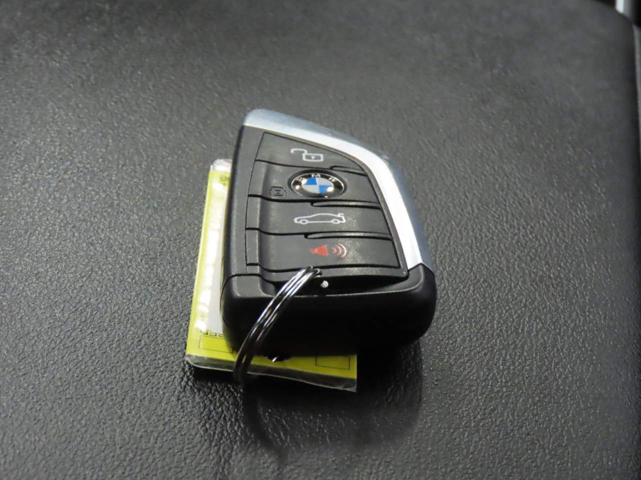 2023 BMW 3-Series 330i