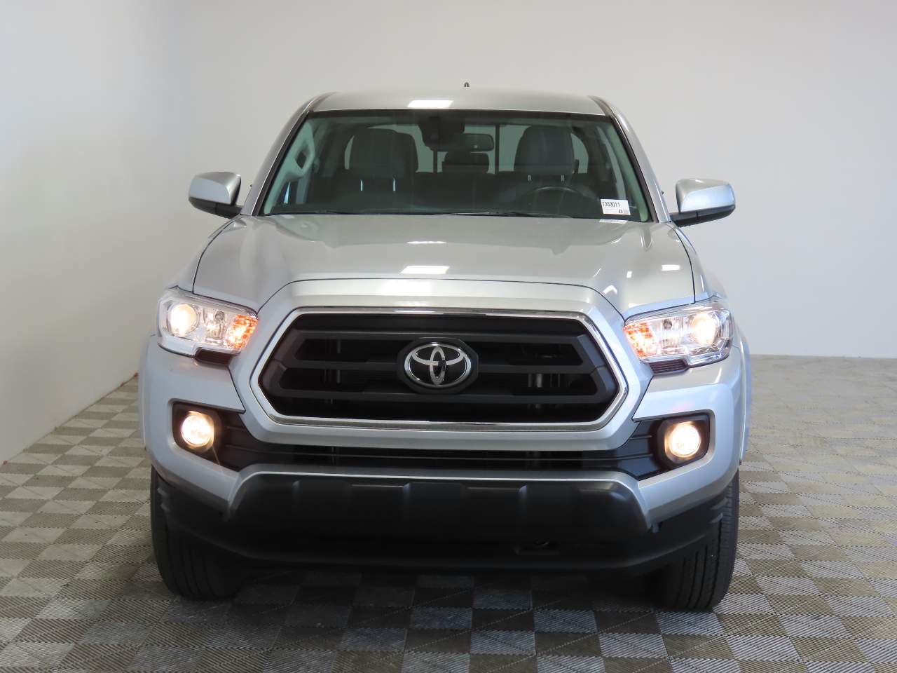 2023 Toyota Tacoma SR5 V6 Crew Cab