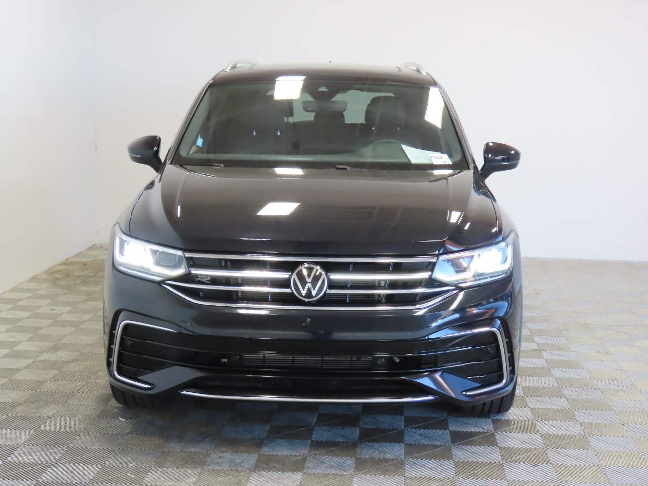 2022 Volkswagen Tiguan SEL R-Line 4Motion