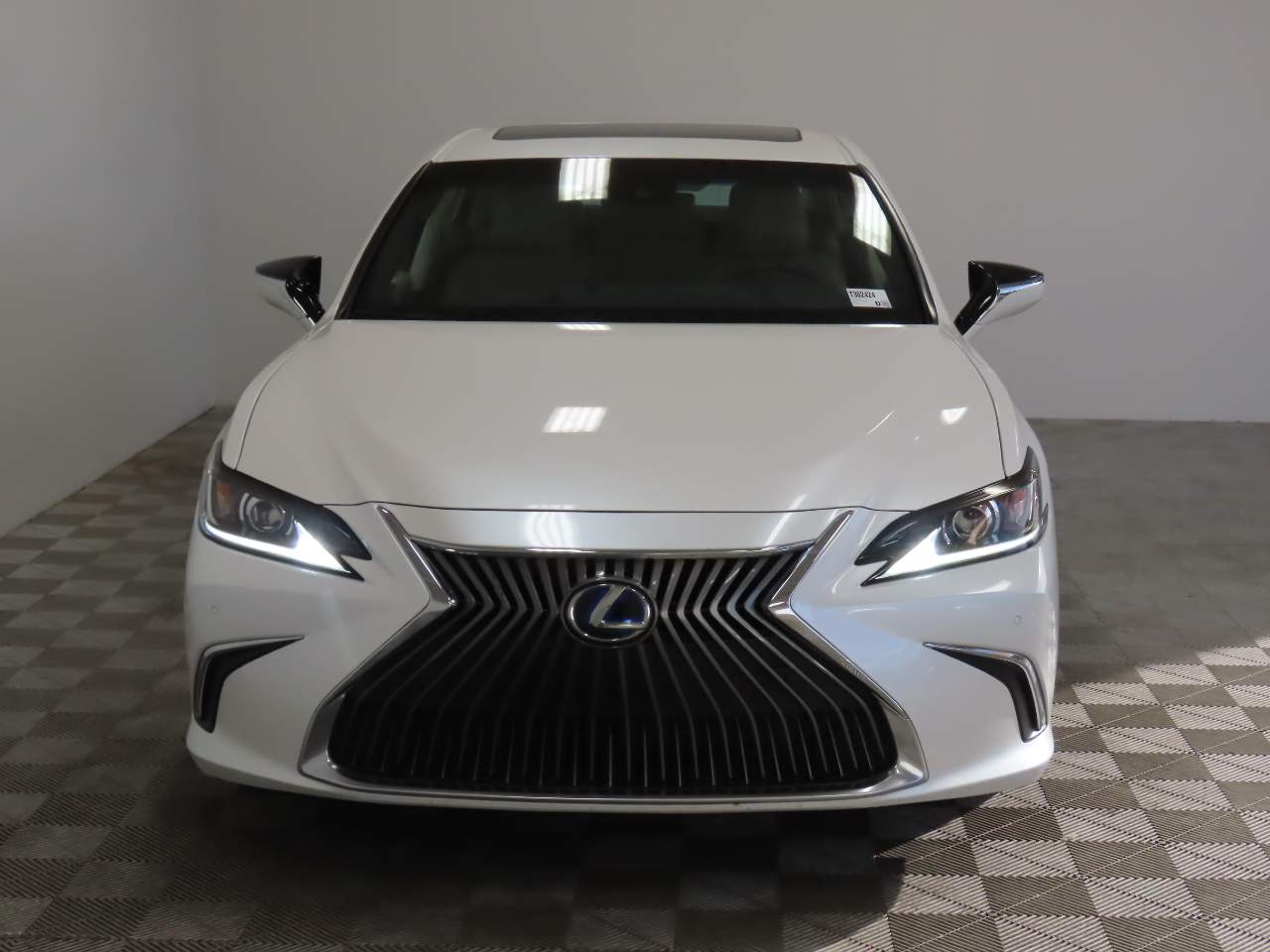 2020 Lexus ES 300h