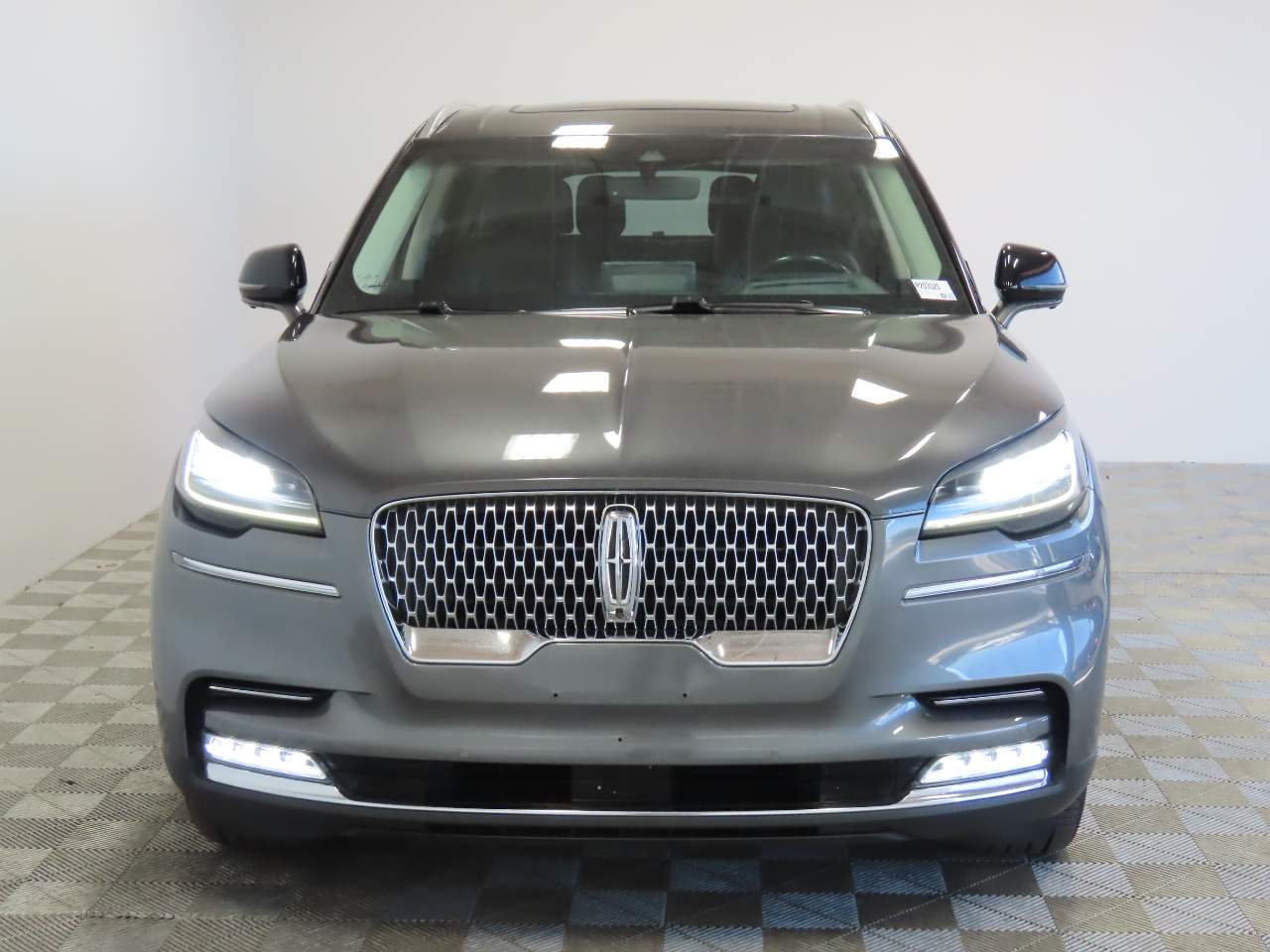 Used 2020 Lincoln Aviator Reserve with VIN 5LM5J7WC1LGL23071 for sale in Scottsdale, AZ