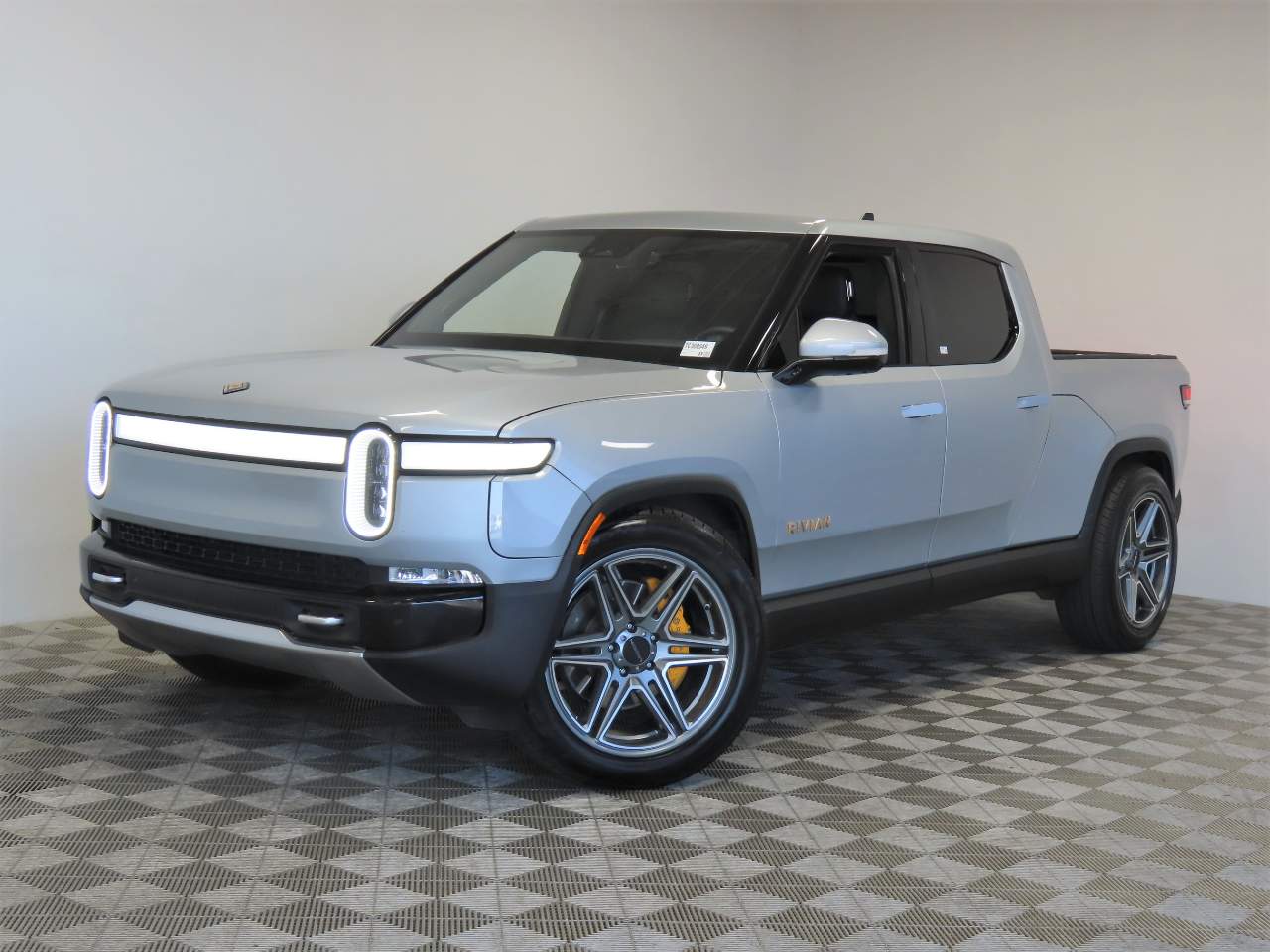2022 Rivian R1T Adventure Crew Cab