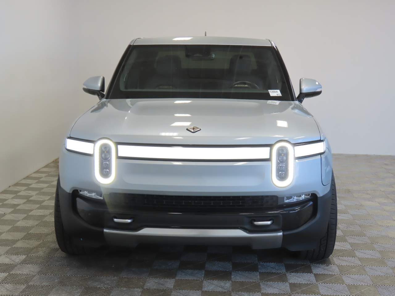 2022 Rivian R1T Adventure Crew Cab