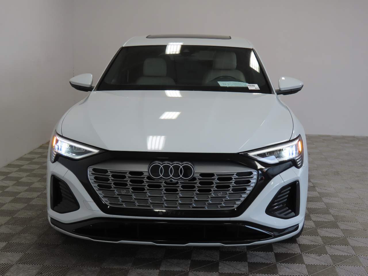 2024 Audi Q8 Sportback e-tron quattro Premium S line