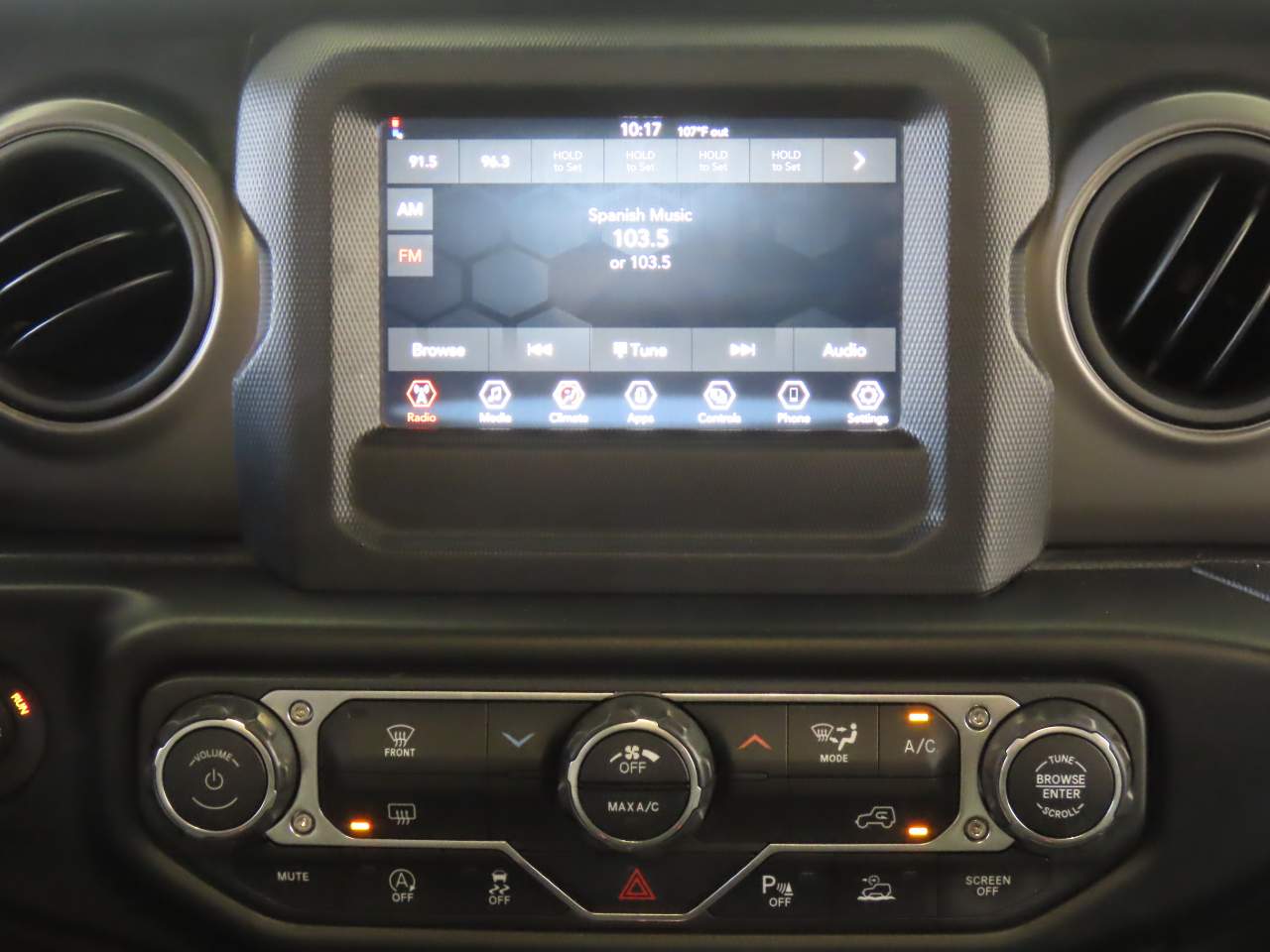 2022 Jeep Wrangler Sport S - Photo 12