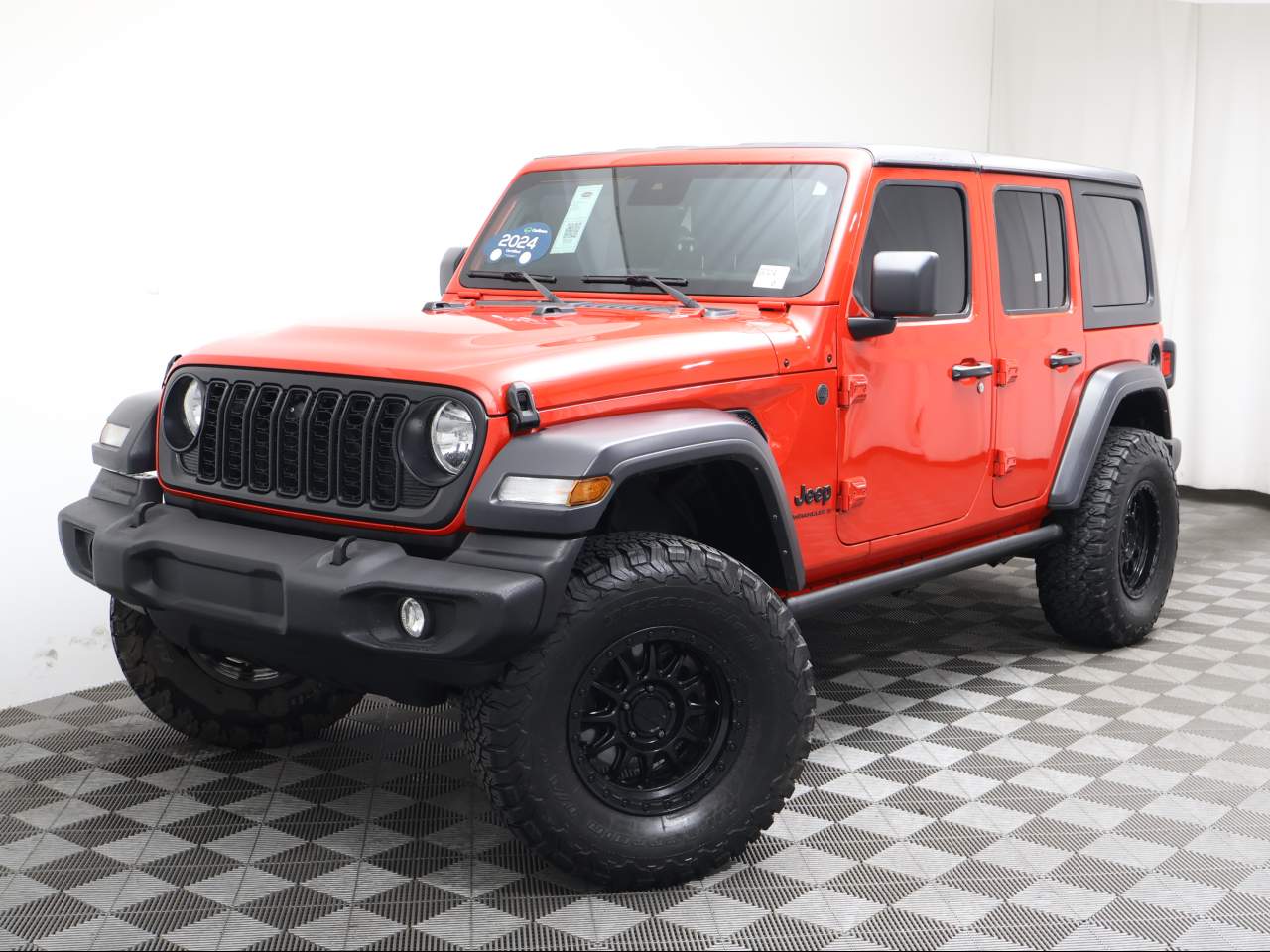 2024 Jeep Wrangler Sport S's photo