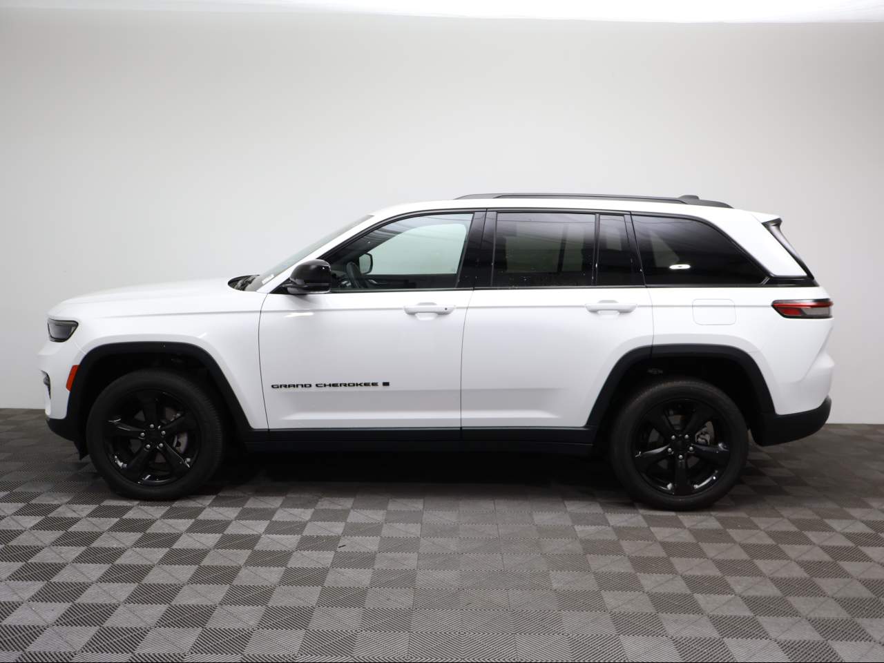 2023 Jeep Grand Cherokee Altitude X