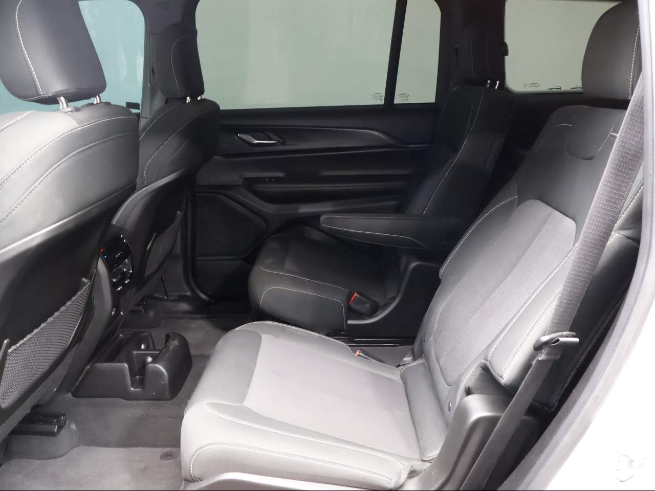 2025 Jeep Grand Cherokee L Laredo - Photo 9