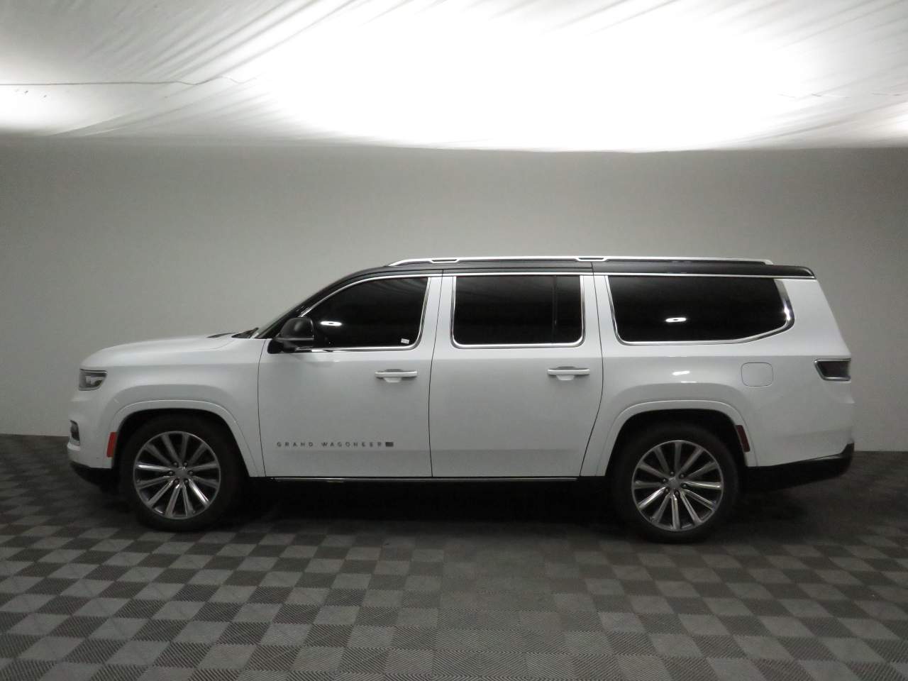 2023 Jeep Grand Wagoneer L Series II