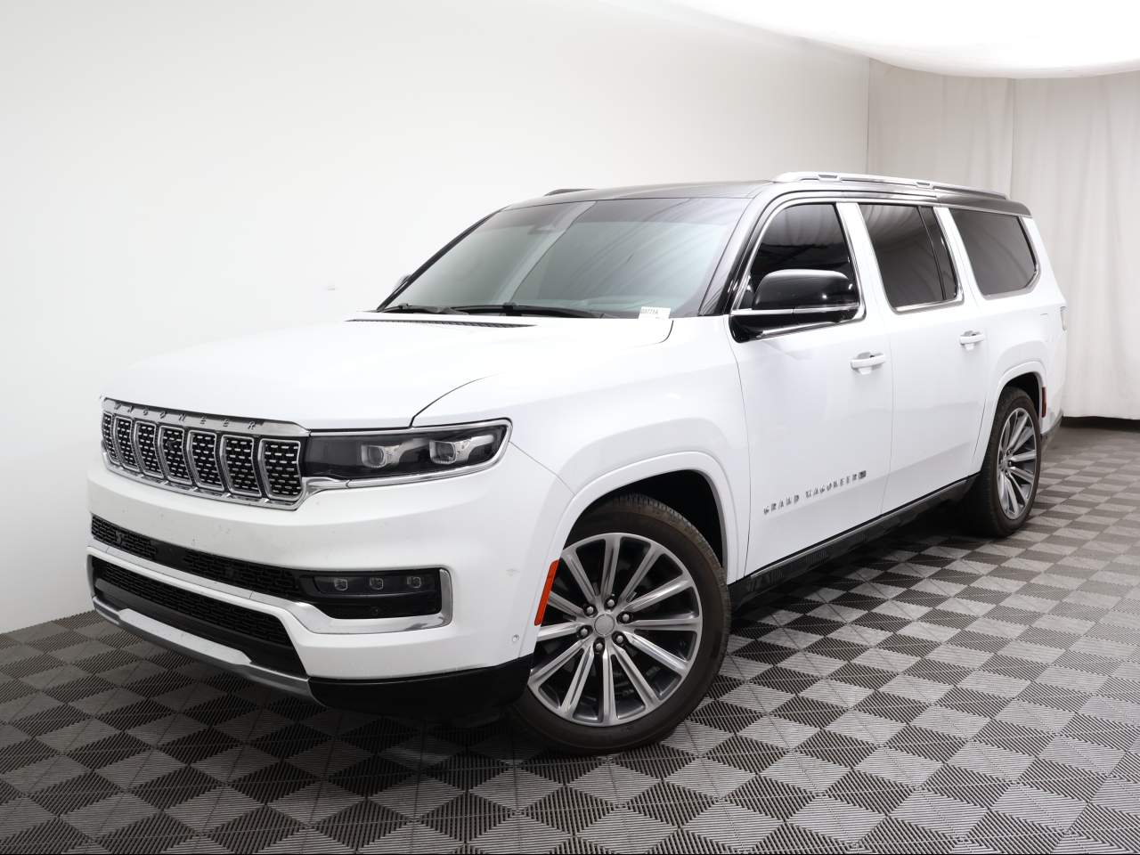 2023 Jeep Grand Wagoneer L Series II