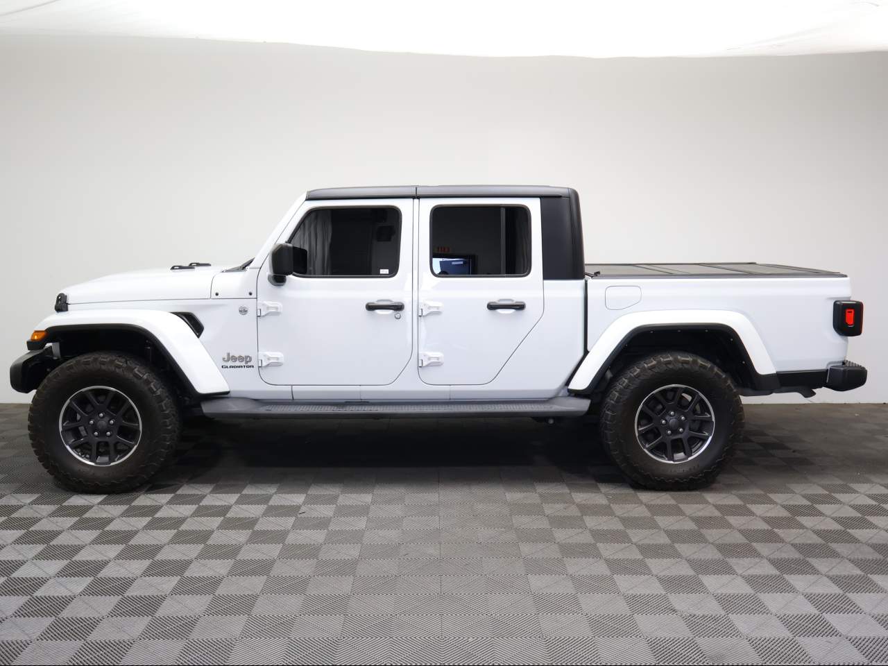 2022 Jeep Gladiator Overland Crew Cab