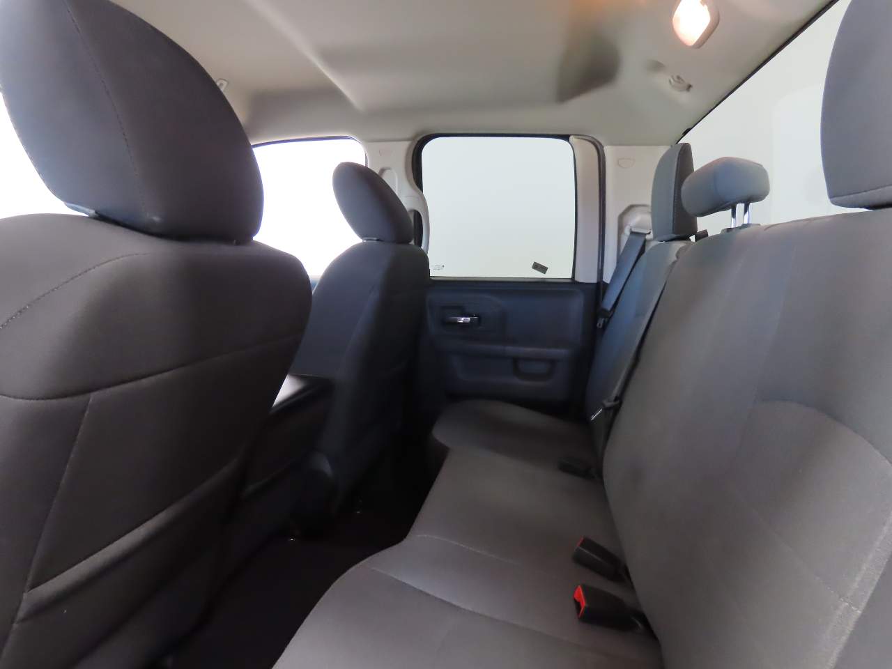 2024 RAM Ram 1500 Classic SLT - Photo 18