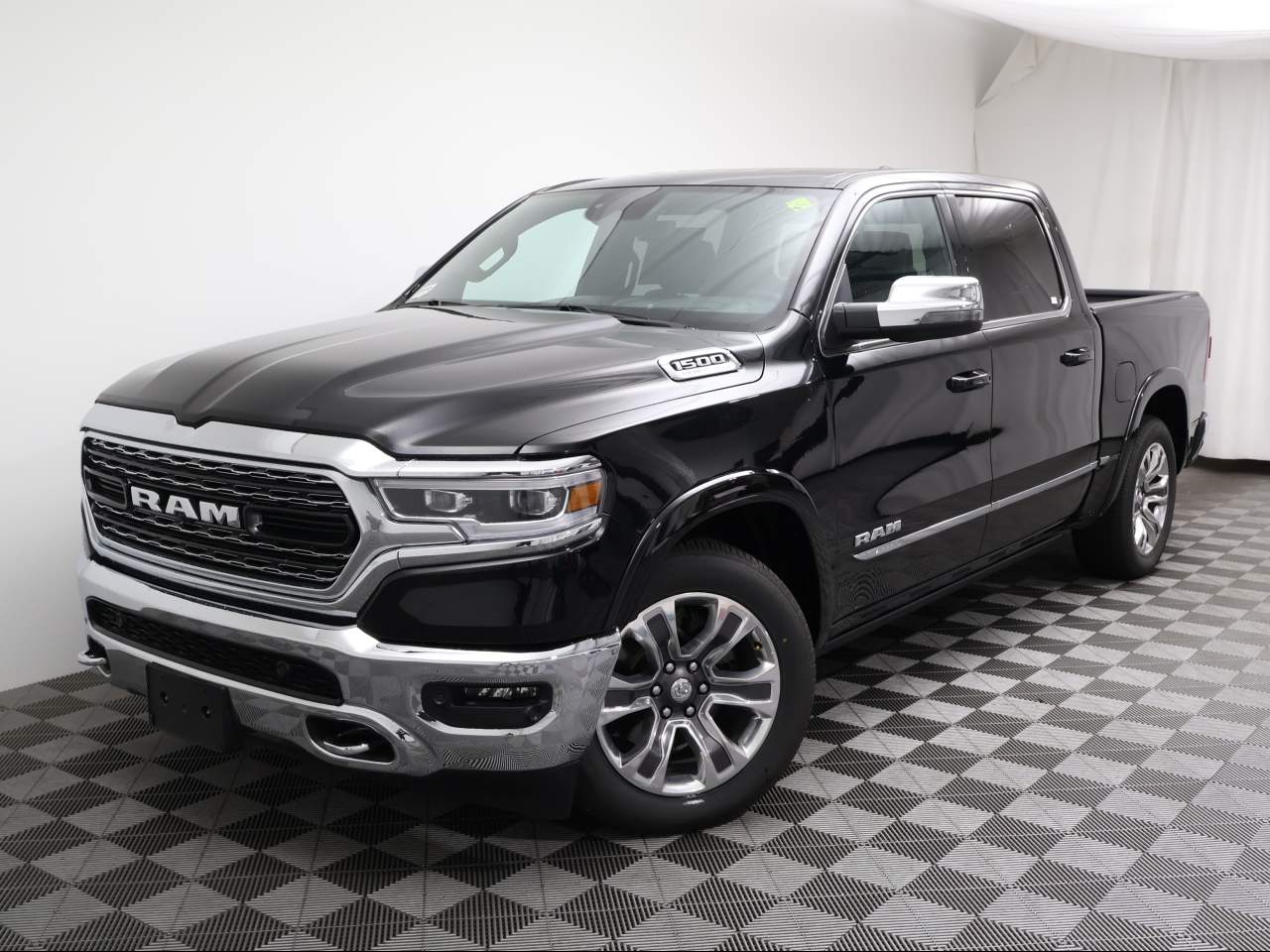 2023 Ram 1500 Limited Crew Cab