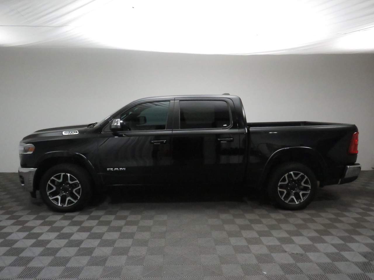 2025 Ram 1500 Laramie Crew Cab