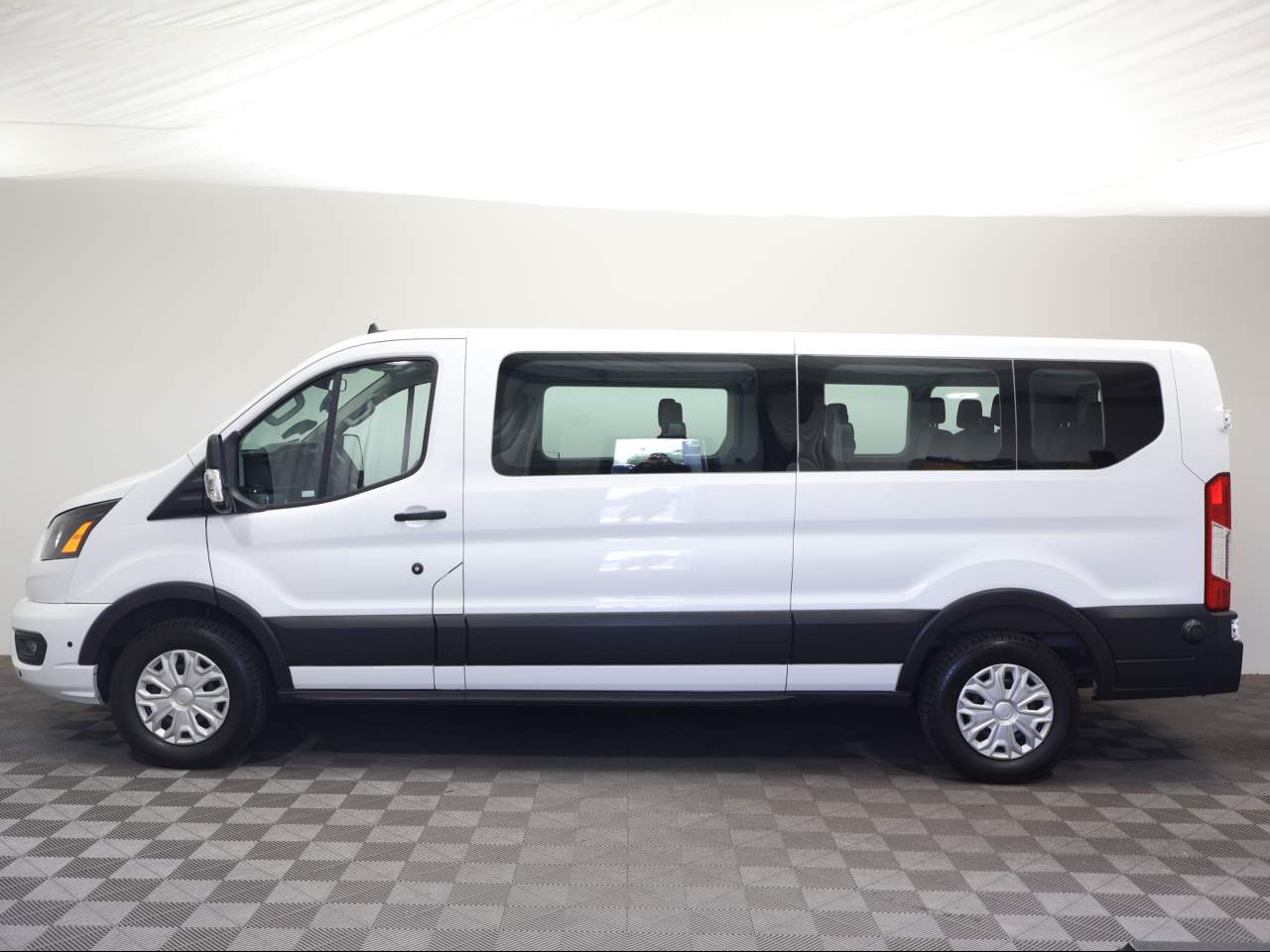 2024 Ford Transit 350 XLT