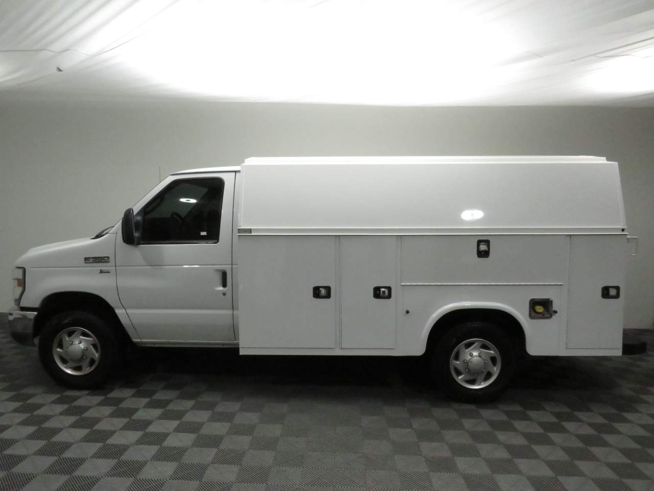 2016 Ford E-Series E-350 SD