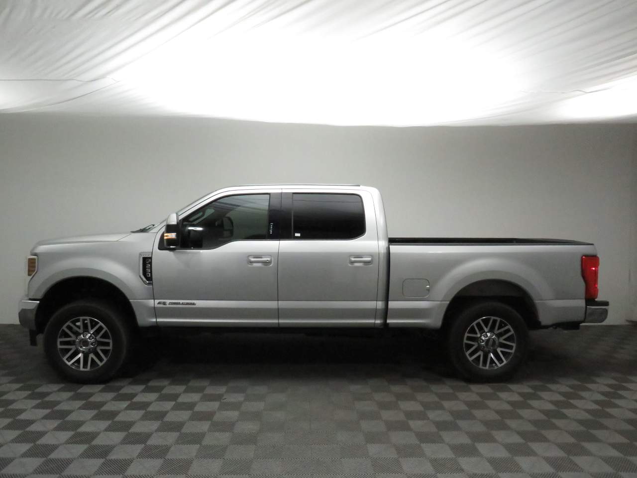 2019 Ford F-250 Super Duty Lariat Crew Cab