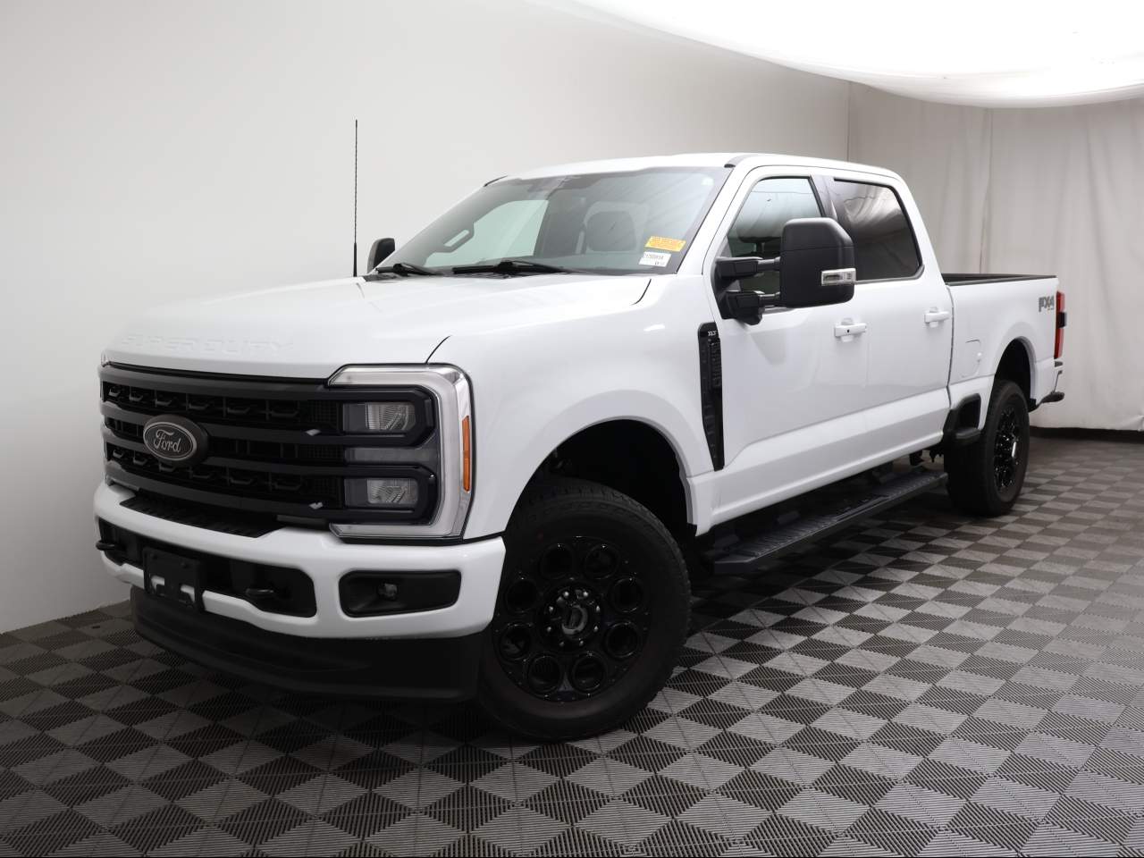 2023 Ford F-250 Super Duty XLT Crew Cab