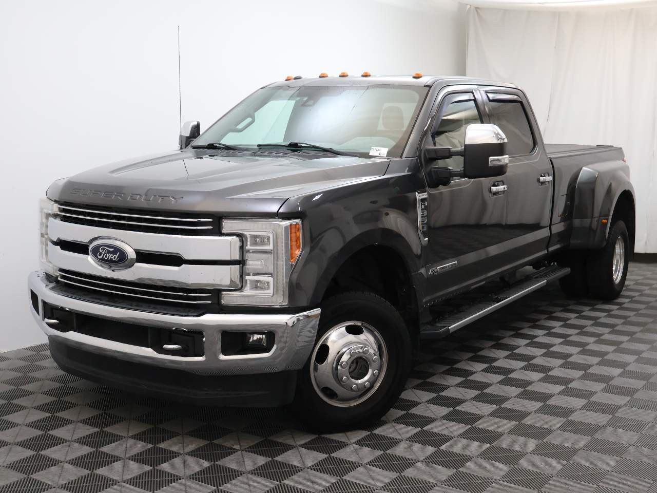 2018 Ford F-350 Super Duty Lariat Crew Cab