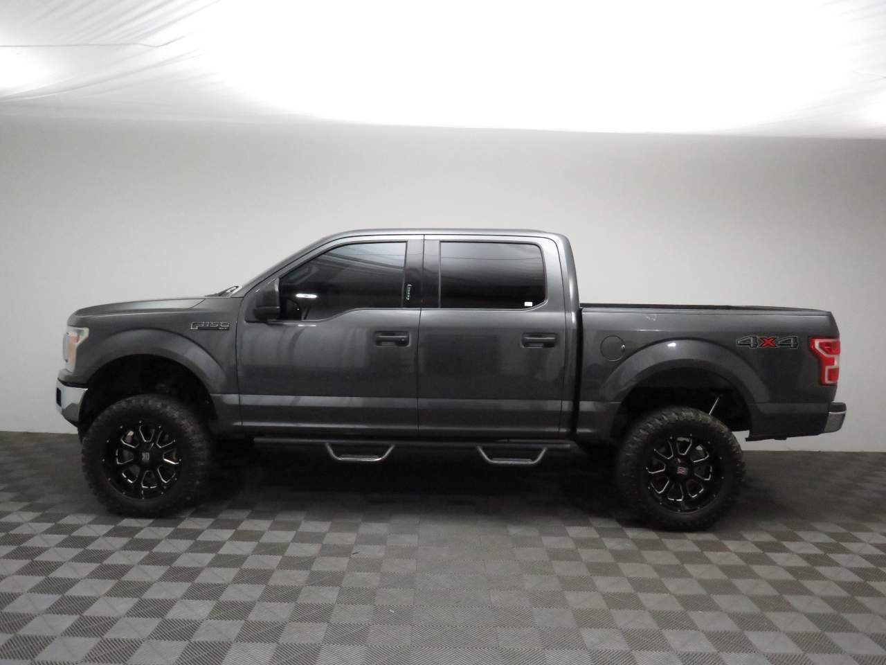 2020 Ford F-150 XLT Crew Cab