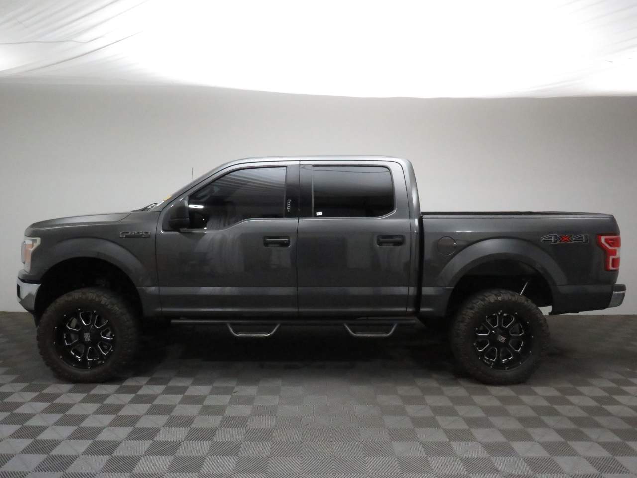 2020 Ford F-150 XLT Crew Cab