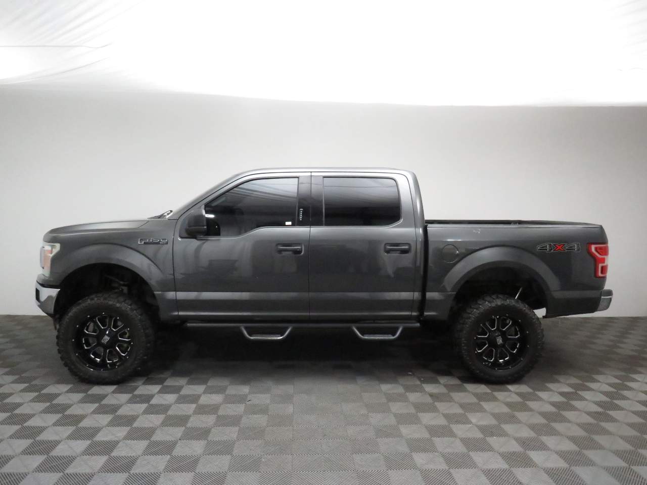 2020 Ford F-150 XLT Crew Cab