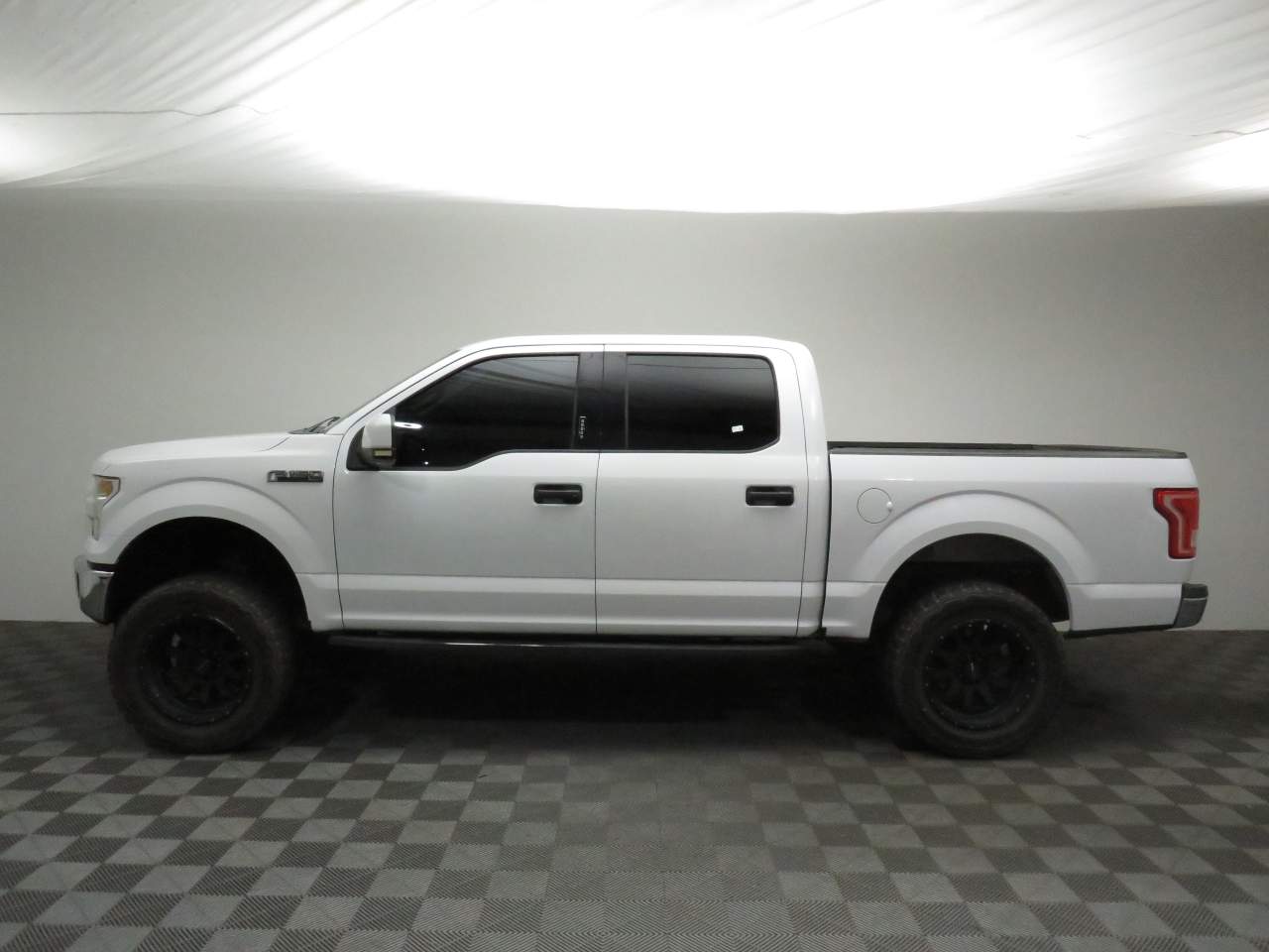 2016 Ford F-150 XLT Crew Cab