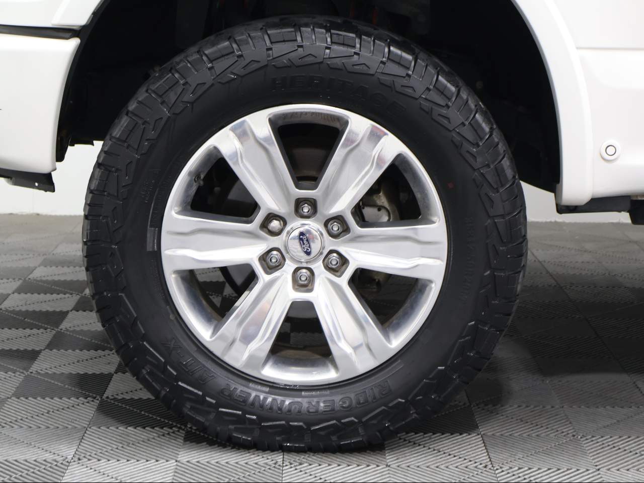2016 Ford F-150 Platinum Crew Cab